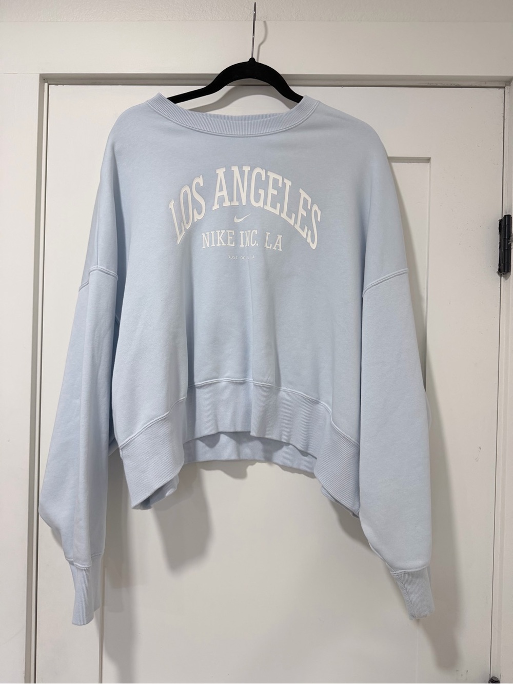Nike Light Blue Cropped Los Angeles cropped oversized Crewneck Sweatshirt